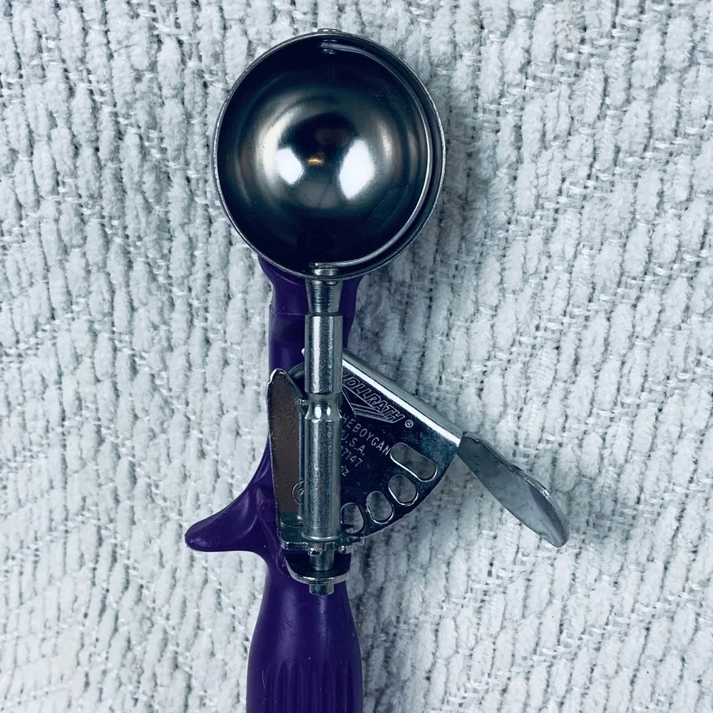 Vollrath Ice Cream Disher Purple 47147 Stainless Steel‎ Thumb Action Scoop USA